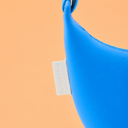 Banana_Bag_blue_3