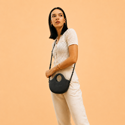 DIY_Gogo_Small_Bag_black_lifetsyle