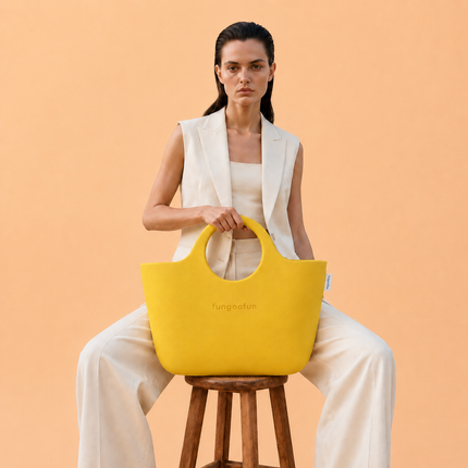 Gogo_Tote_Plus_Bag_lifestyle_yellow