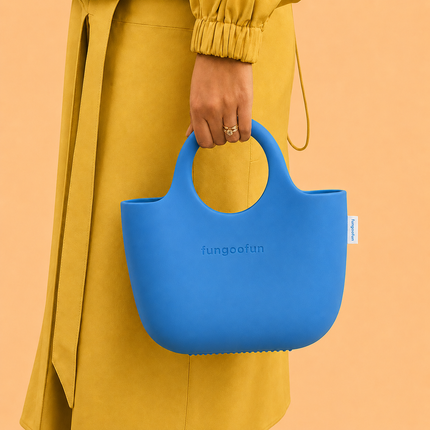 Mini_Gogo_Tote_Bag_lifestyle_blue
